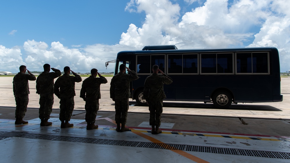 Special Operations commander visits Kadena