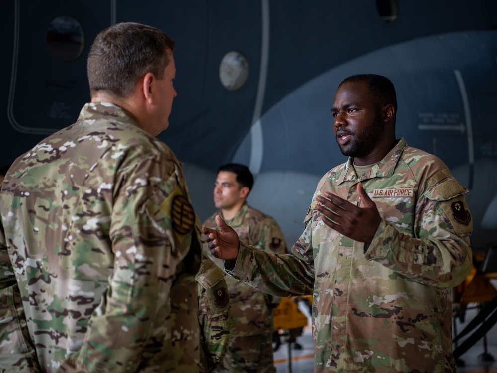 Special Operations commander visits Kadena