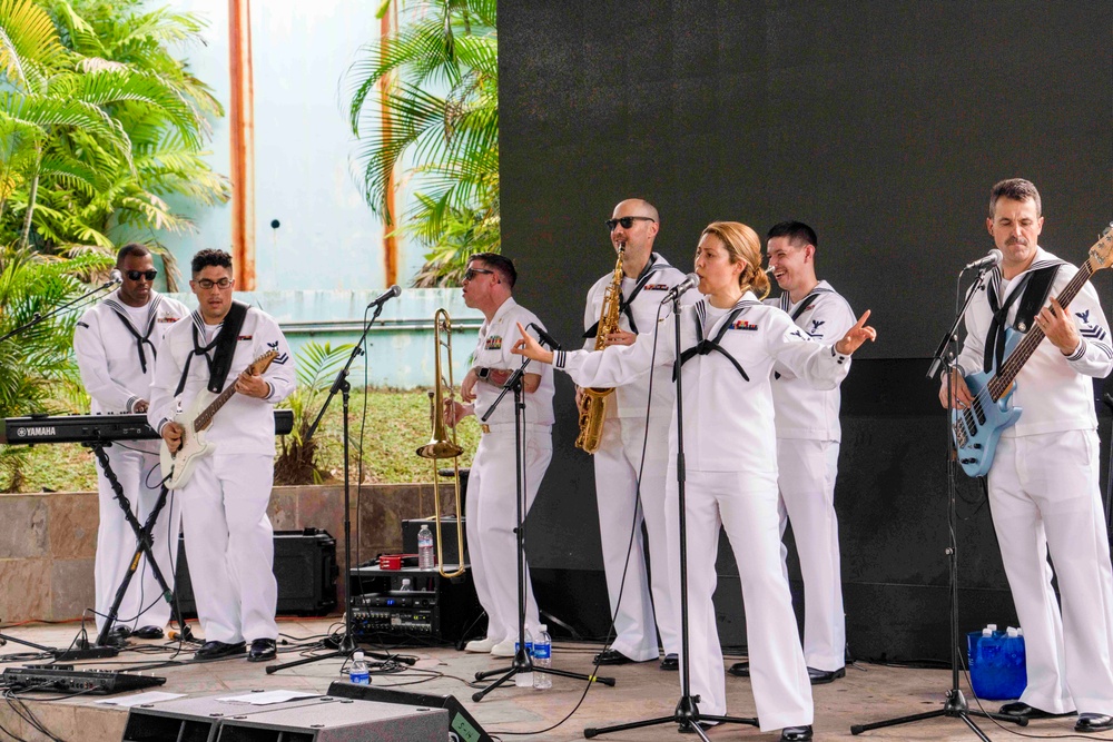 7th Fleet Band Plays Singapore