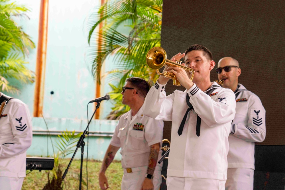 7th Fleet Band Plays Singapore