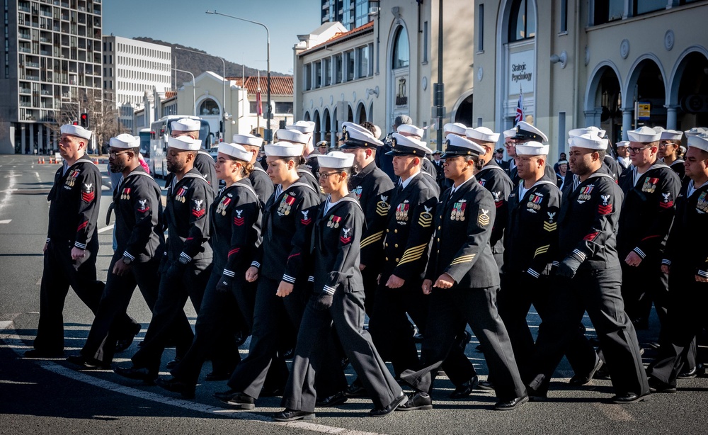 USS Canberra Visits Namesake City