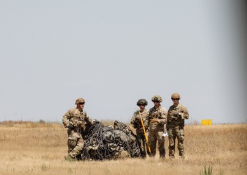 Soldiers participate in Pathfinder FTX