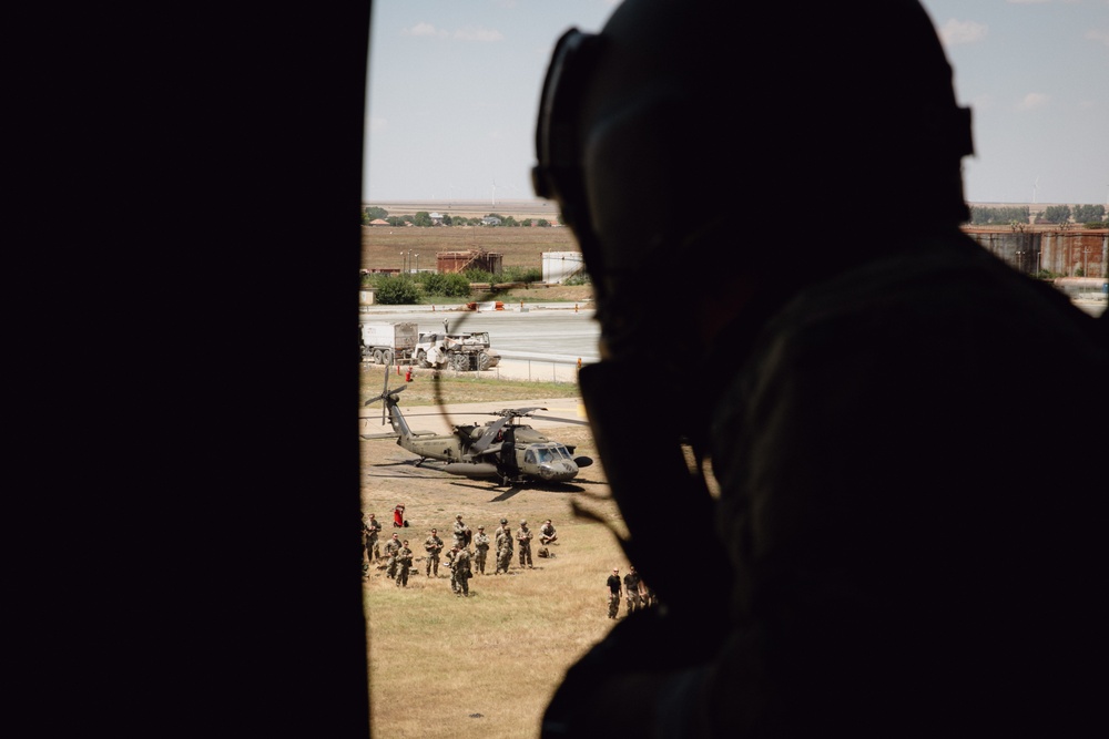 Soldiers participate in Pathfinder FTX