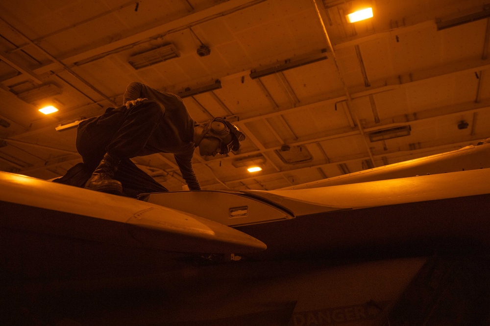 IKE Carrier Strike Group participates in COMPTUEX