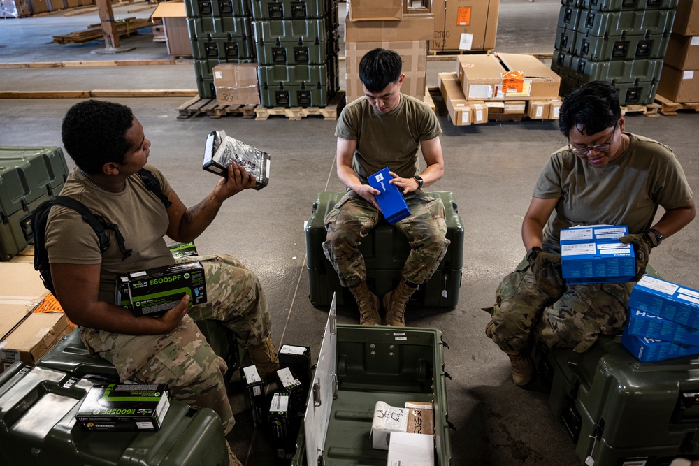 USAMMDA logisticians, Reserve Soldiers support capstone hospital conversion effort in Northern California’s high desert