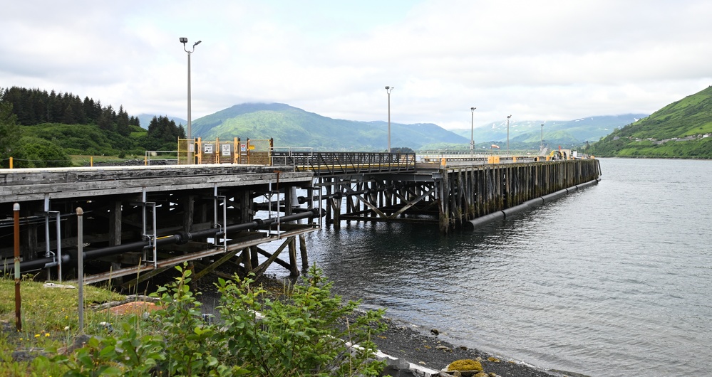 Base Kodiak Fuel Pier