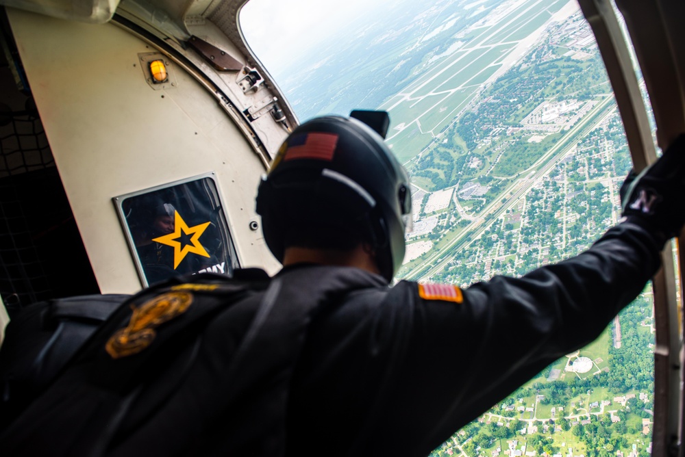 Army Golden Knights Parachute Jump