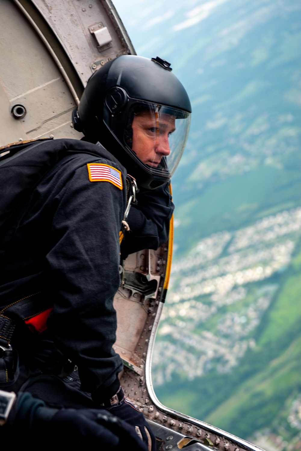 Army Golden Knights Parachute Jump