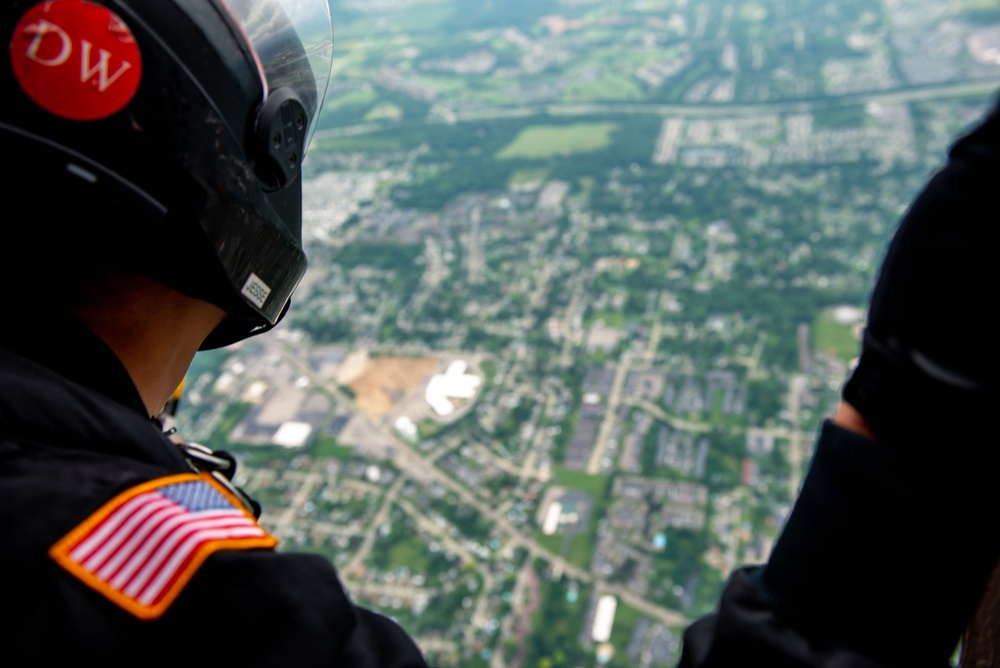 Army Golden Knights Parachute Jump