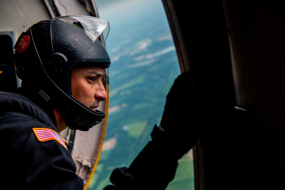 Army Golden Knights Parachute Jump