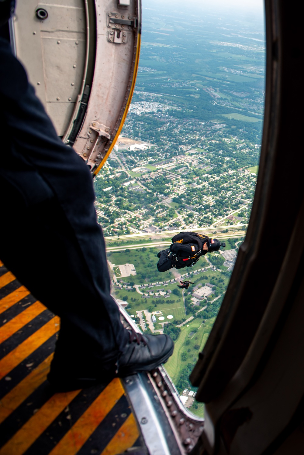 Army Golden Knights Parachute Jump