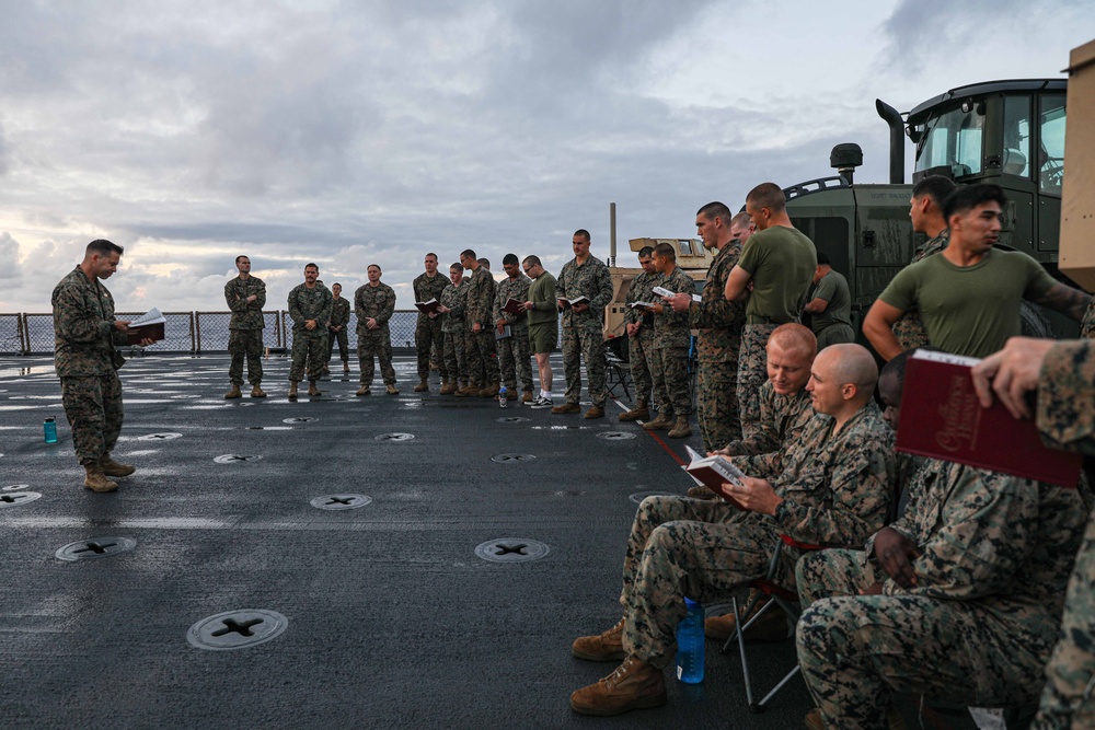 USS Carter Hall Conducts Protestant Services