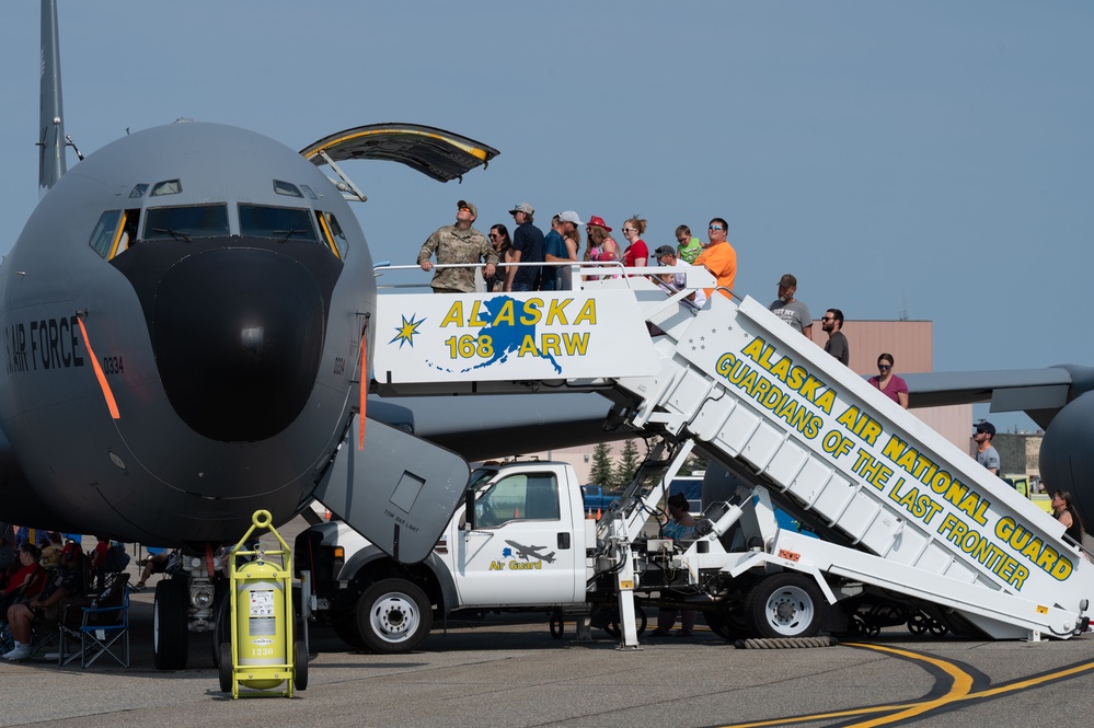 2023 Arctic Lightning Air Show