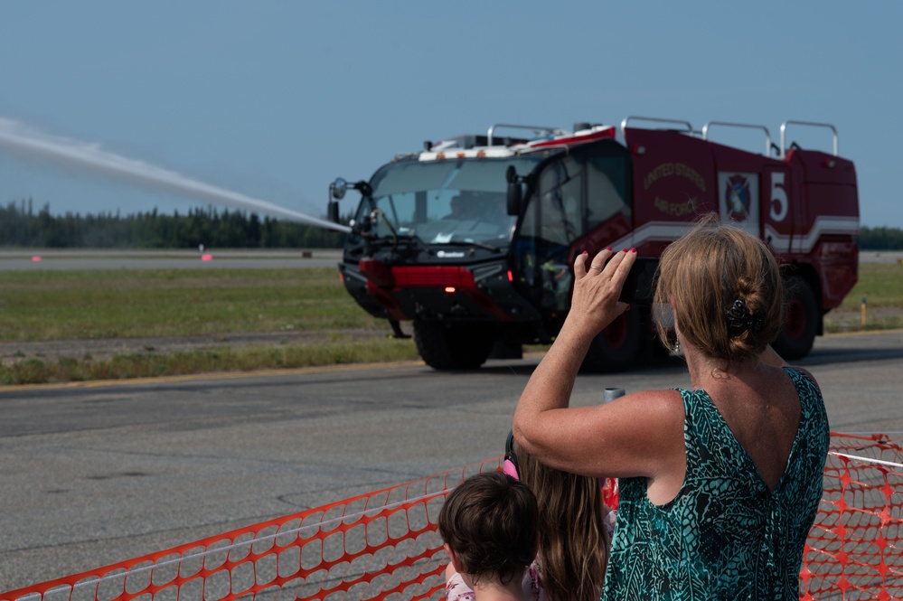 2023 Arctic Lightning Air Show