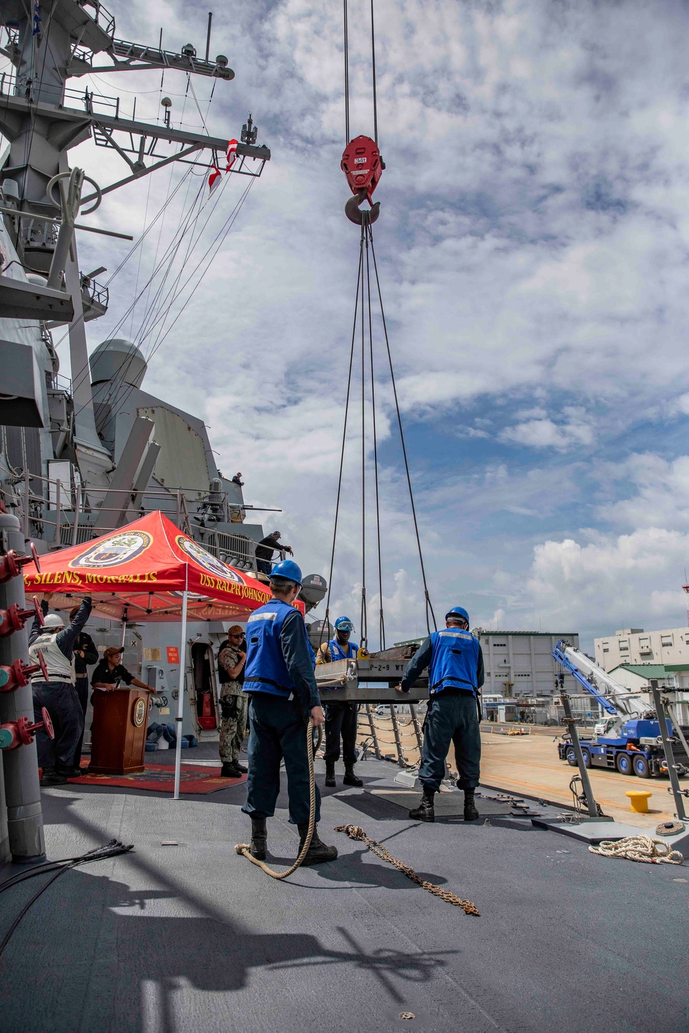 USS Ralph Johnson (DDG 114) pulls into Commander, Fleet Activities Sasebo.