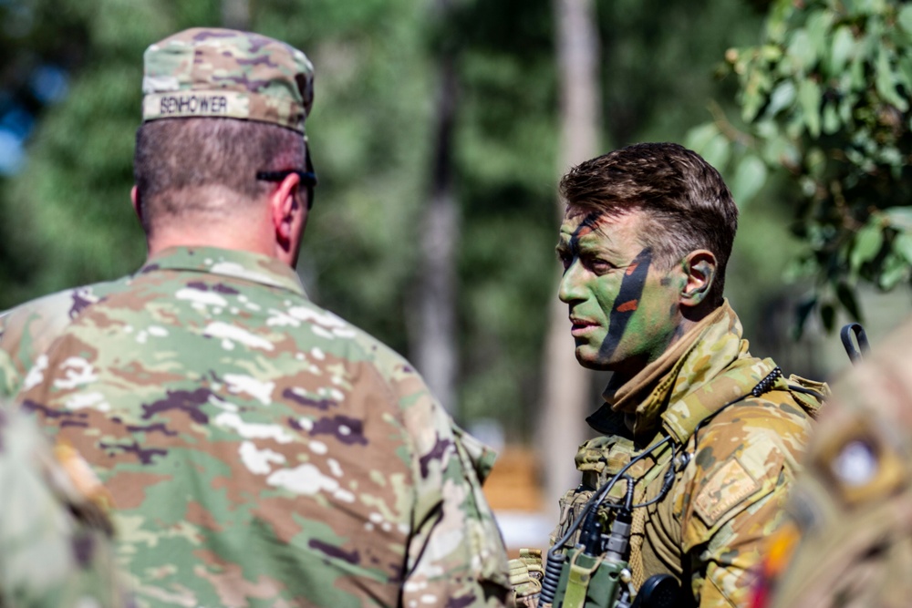 1AD CG visits leaders and soldiers during Talisman Sabre 23