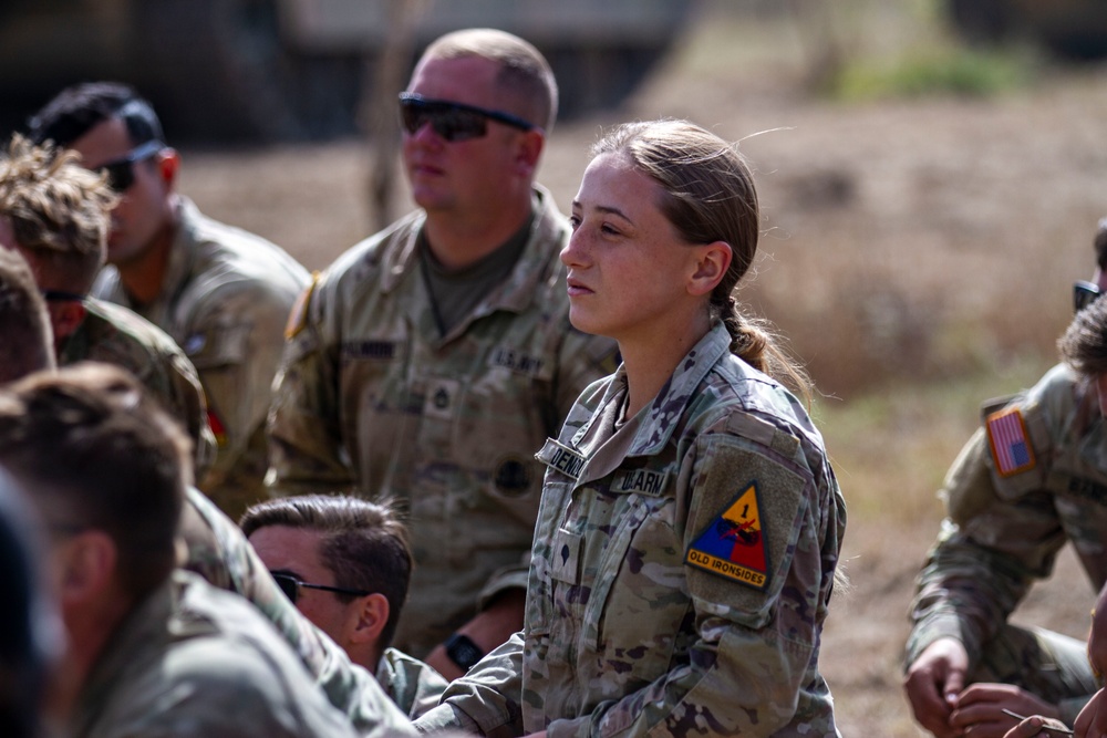 1AD CG Visits leaders and soldiers during Talisman Sabre 23