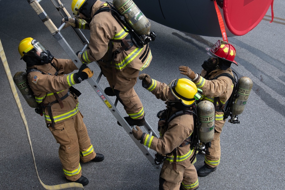 Kadena firefighters conduct flight line drill