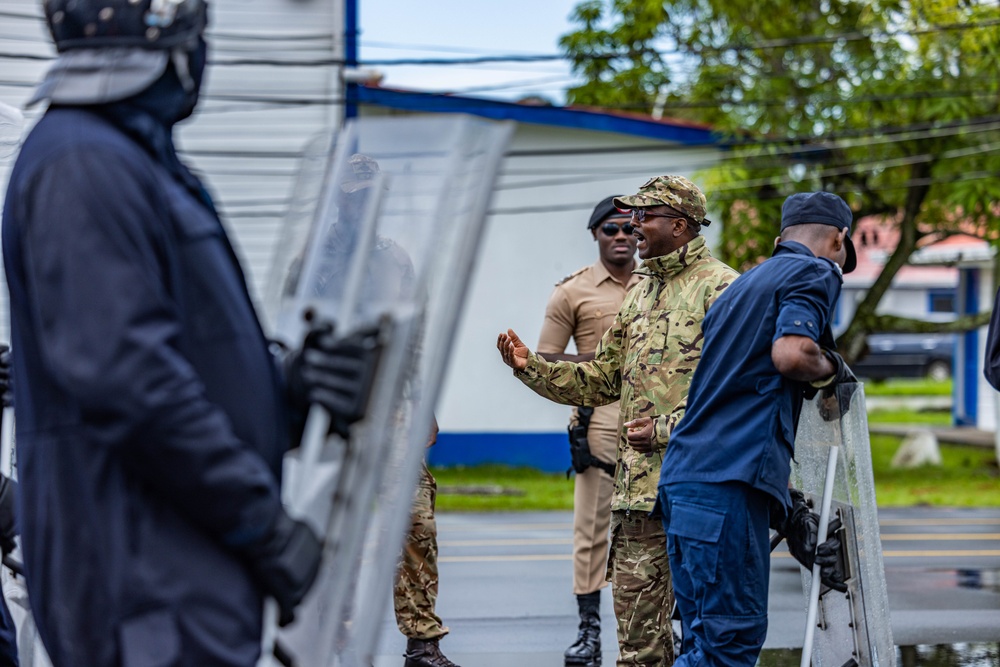 Guyana police train with Royal Bermuda Regiment on civil unrest at TRADEWINDS 23