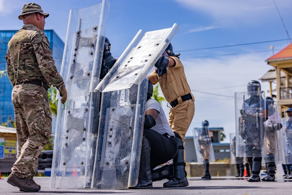 Guyana police train with Royal Bermuda Regiment on civil unrest at TRADEWINDS 23