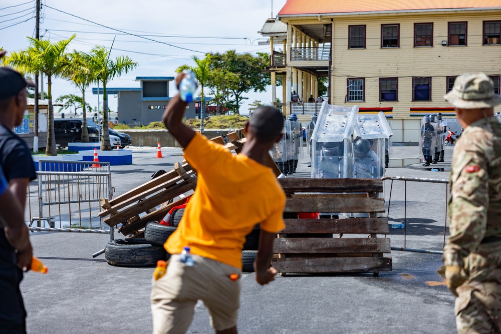 Guyana police train with Royal Bermuda Regiment on civil unrest at TRADEWINDS 23