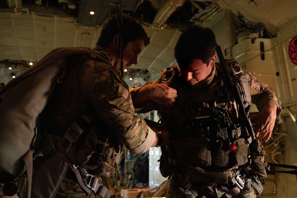 Talisman Sabre 23 | 1st SFG (A) Green Berets high altitude-high opening jump and infiltration training