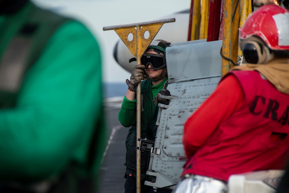 USS Ronald Reagan (CVN 76) conducts flight operations