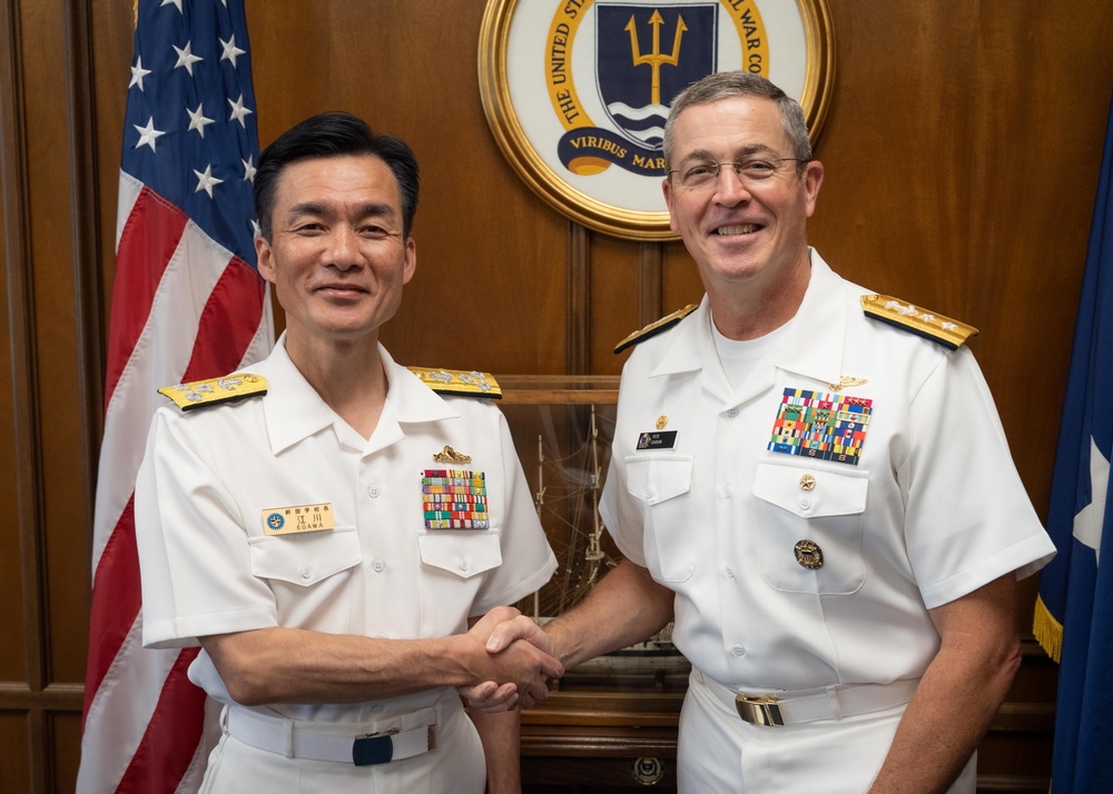 Vice Adm. Hiroshi Egawa, Japan Maritime Self-Defense Force, President, JMSDF Command and Staff College visits NWC