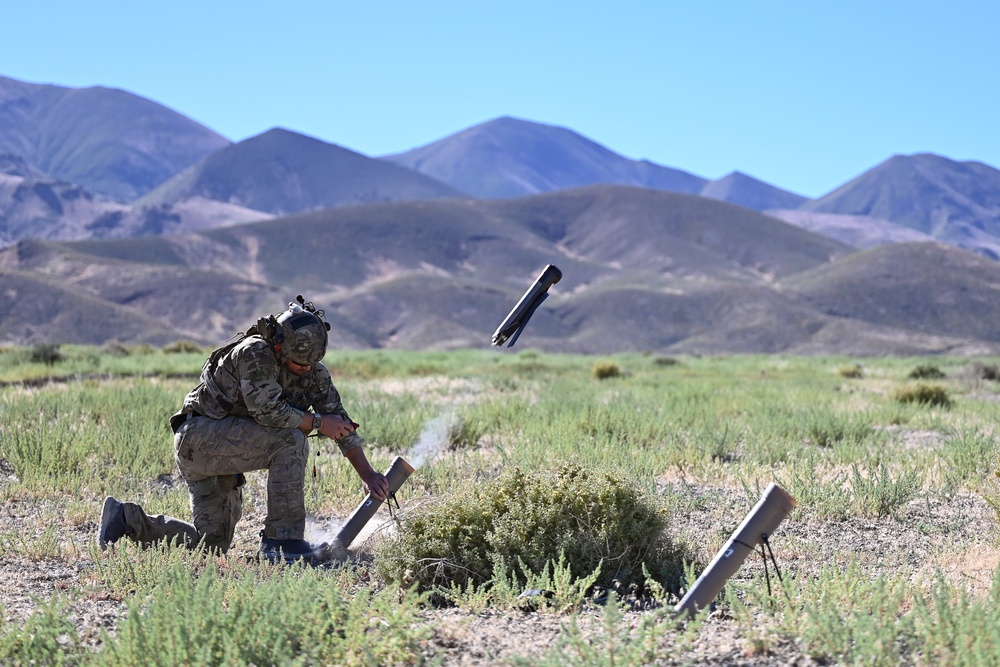 Naval Special Warfare Operators Complete Tactical Ground Movement Training