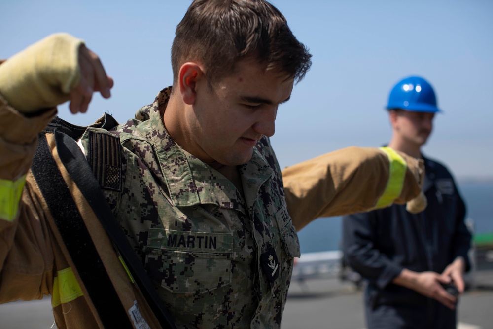 MIDN Tour USS Tripoli