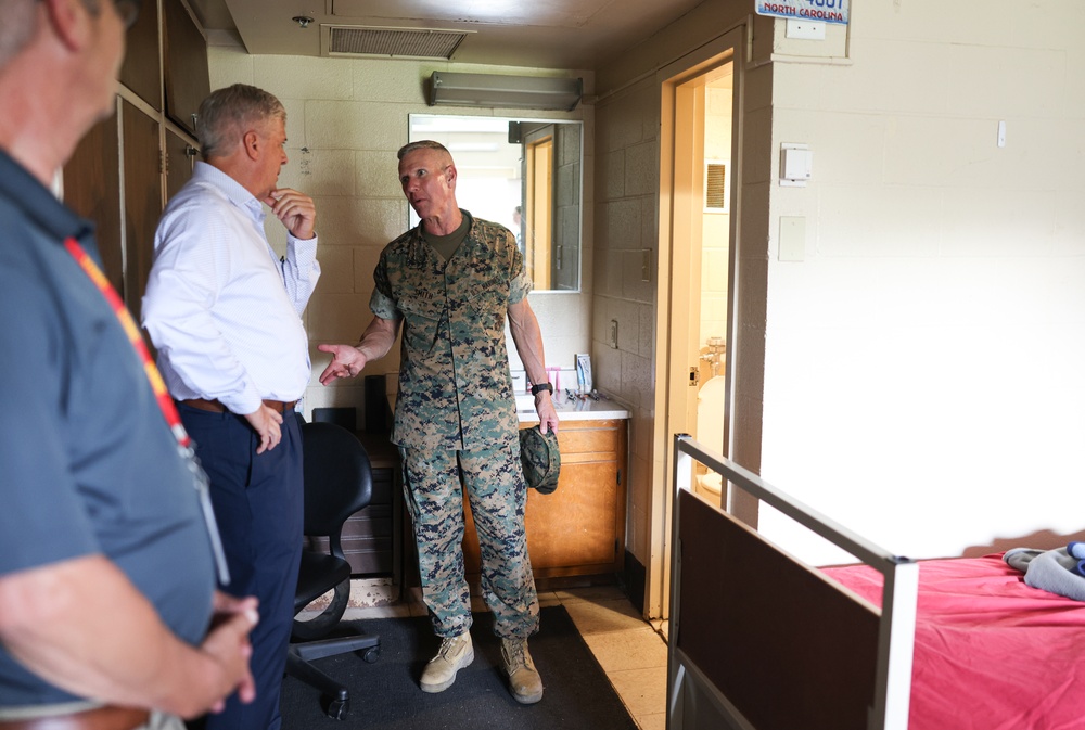 Assistant Commandant of the Marine Corps Visits Camp Lejeune