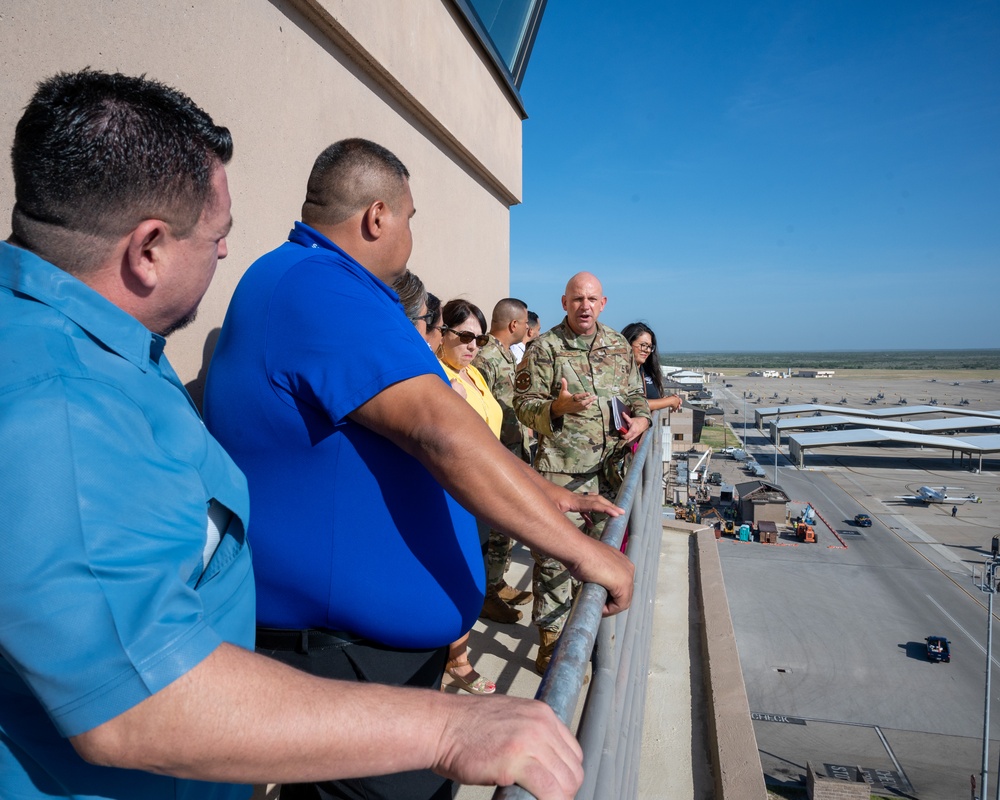 Local educators learn at Laughlin.