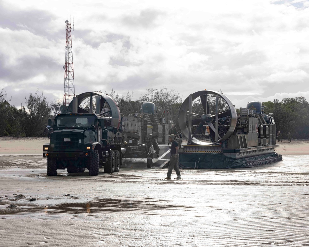 Artillery Coming Ashore: Talisman Sabre 23