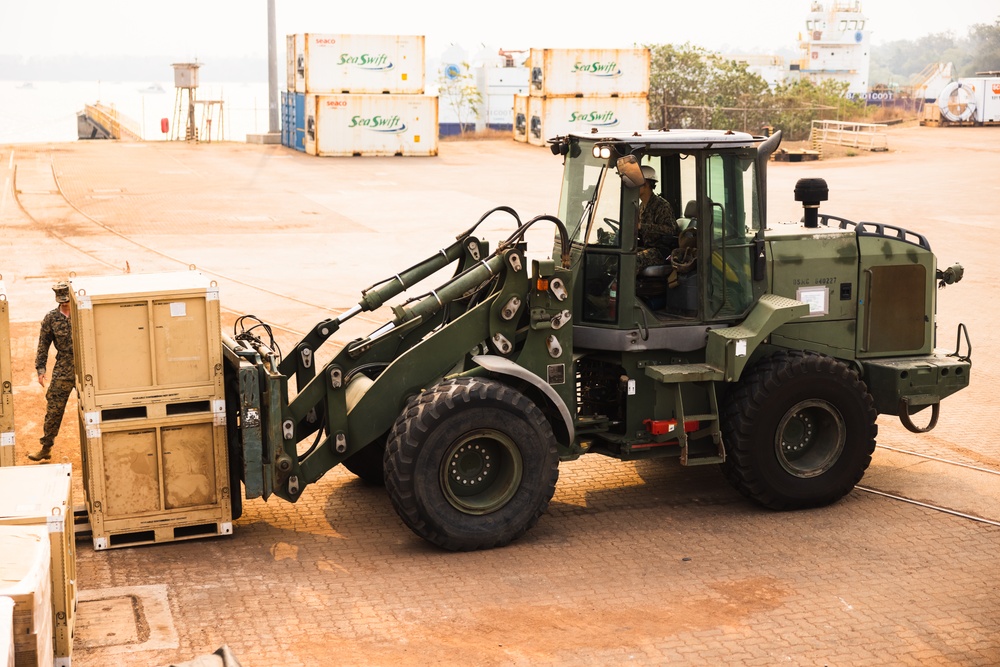 Exercise Talisman Sabre 23: USNS Millinocket delivers equipment to MRF-D