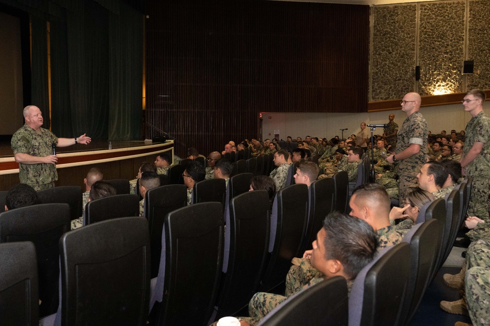 MCPON Honea Visits 7th Fleet