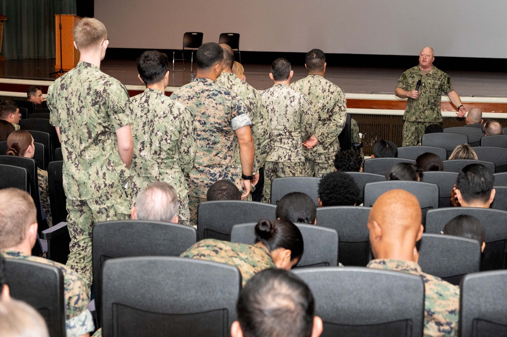 MCPON Honea Visits 7th Fleet