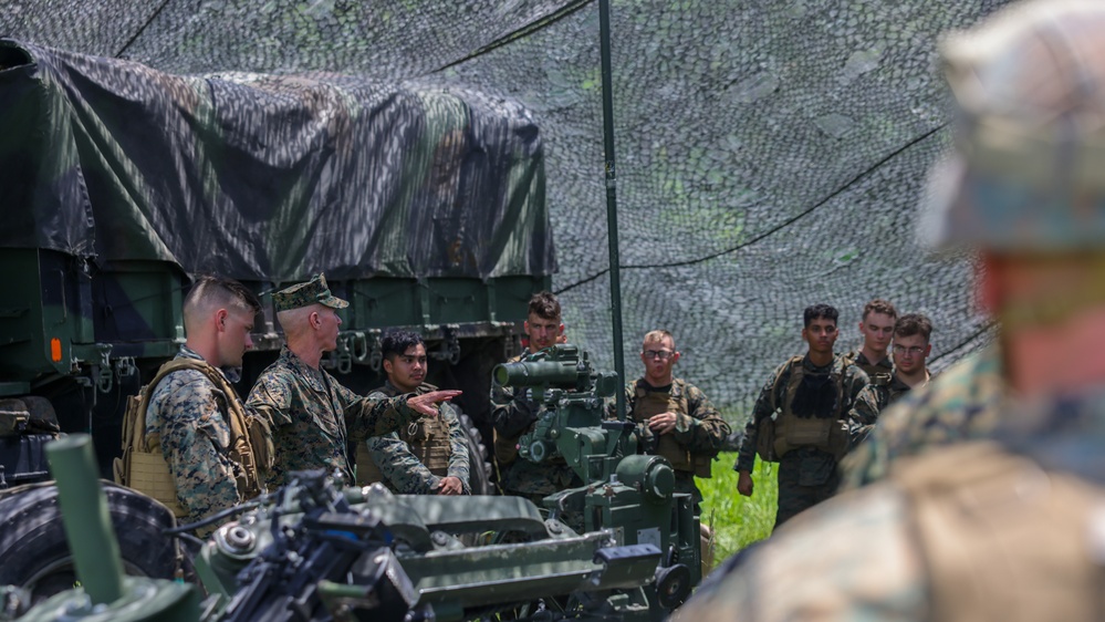 36th Assistant Commandant of the Marine Corps visits Marines with 1/10