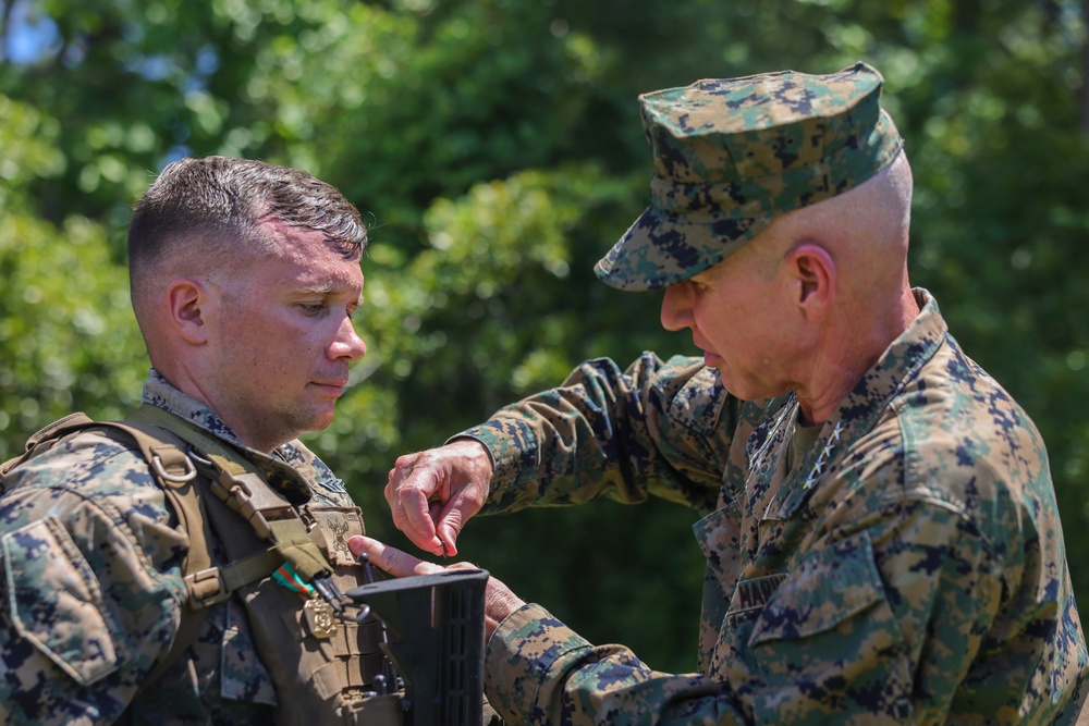 36th Assistant Commandant of the Marine Corps visits Marines with 1/10