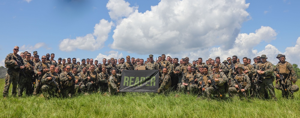 36th Assistant Commandant of the Marine Corps visits Marines with 1/10