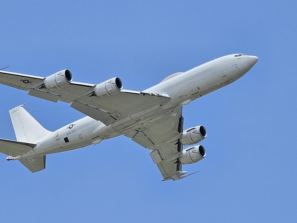 Navy accepts first E-6B Mercury upgraded by Northrop Grumman Corp.