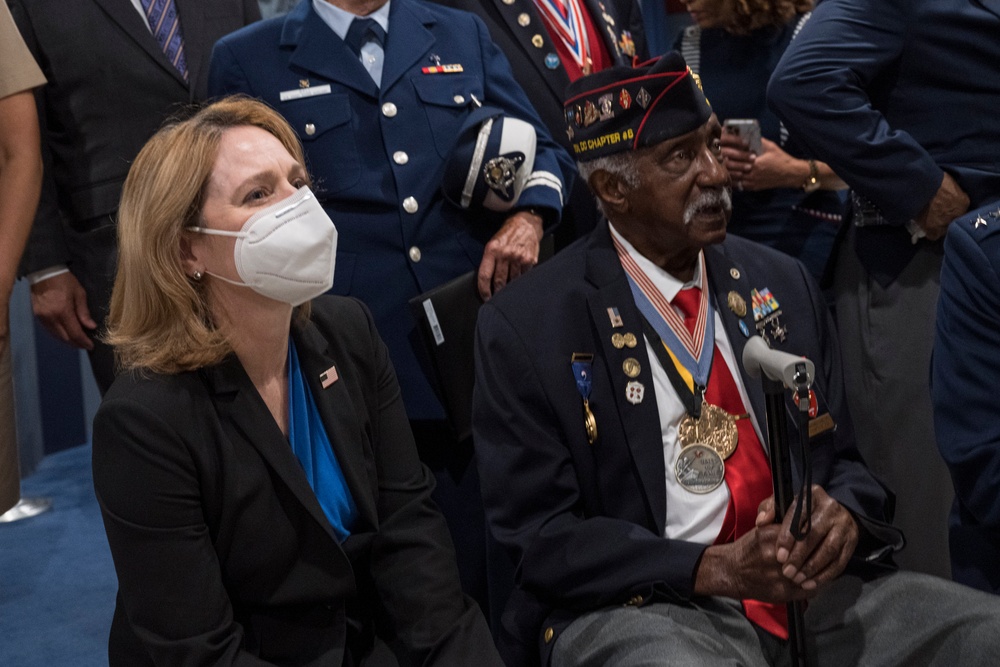 DSD, DoD Leaders Host Tuskegee Airmen and Montford Point Marines