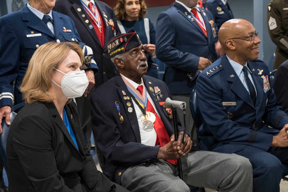 DSD, DoD Leaders Host Tuskegee Airmen and Montford Point Marines