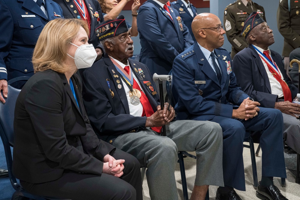 DSD, DoD Leaders Host Tuskegee Airmen and Montford Point Marines
