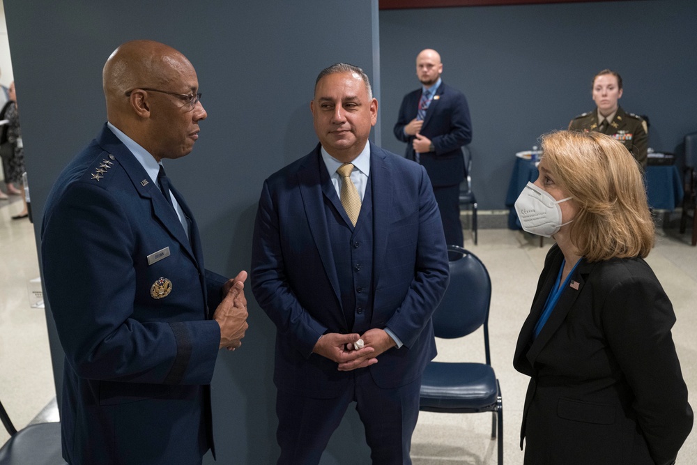 DSD, DoD Leaders Host Tuskegee Airmen and Montford Point Marines