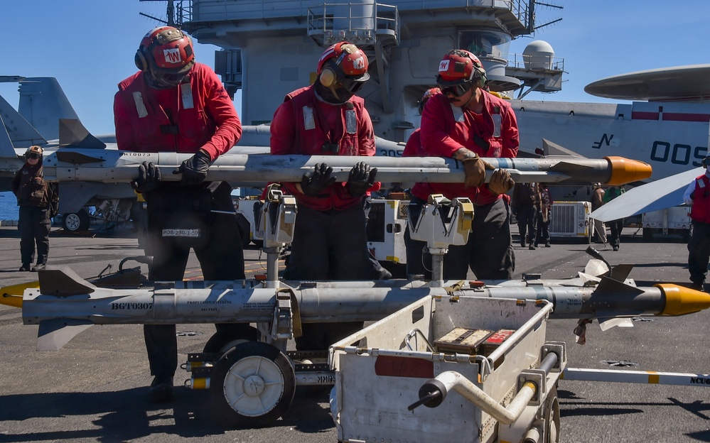 Flight deck, 7th fleet, U.S. Navy, Sailors, TS23, TalismanSabre23