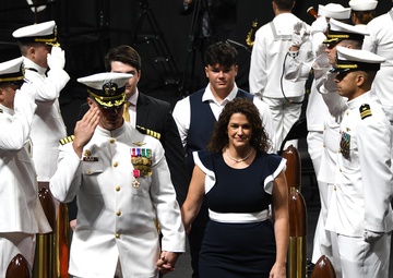 Capt. Daniel Covelli Relinquishes Command of NAWCTSD