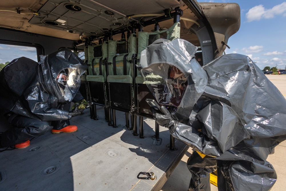 21st WMD-CST trains at Army Aviation Support Facility