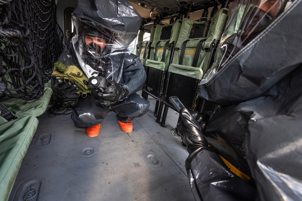 21st WMD-CST trains at Army Aviation Support Facility