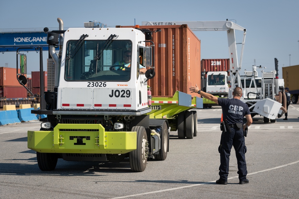 CBP Officers Conduct NII Inspections at the Port of Savannah