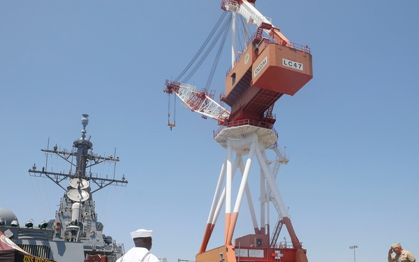 CNO visits USS Higgins